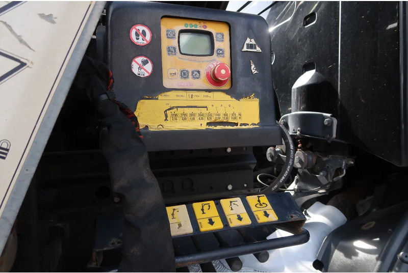 Crane truck Scania G450 8X4/ FASSI 15 TON CRANE/ EURO 6/ FULL AIR: picture 13