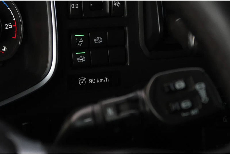 Scania R450 NGS 4X2/ RETARDER/ ACC/ DIFF LOCK/ EURO 6 - Tractor unit: picture 4 Scania R450 NGS 4X2/ RETARDER/ ACC/ DIFF LOCK/ EURO 6 - Tractor unit: picture 4