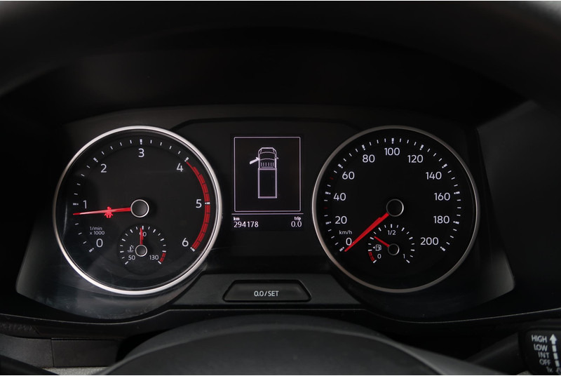 Leasing of Volkswagen Crafter 35 2.0 TDI LAADKLEP/ AIRCO/ CRUISE Volkswagen Crafter 35 2.0 TDI LAADKLEP/ AIRCO/ CRUISE: picture 11