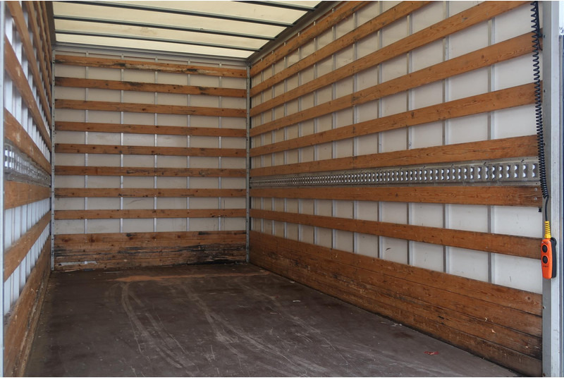 Leasing of Volkswagen Crafter 35 2.0 TDI LAADKLEP/ AIRCO/ CRUISE Volkswagen Crafter 35 2.0 TDI LAADKLEP/ AIRCO/ CRUISE: picture 17