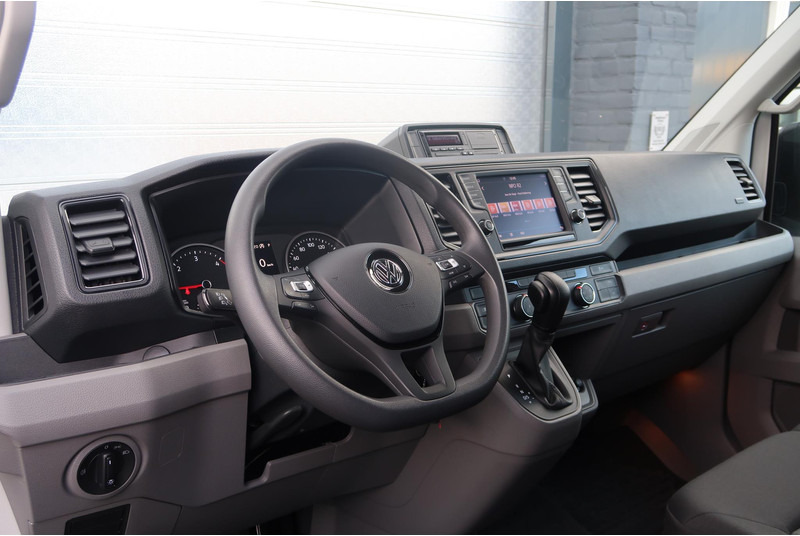 Volkswagen Crafter 50 2.0 TDI DL L3H2 3.5 T/ LED/ CAMERA/ NAVI/ CRUISE/ CLIMA/ DUBBEL LUCHT - Panel van: picture 2 Volkswagen Crafter 50 2.0 TDI DL L3H2 3.5 T/ LED/ CAMERA/ NAVI/ CRUISE/ CLIMA/ DUBBEL LUCHT - Panel van: picture 2