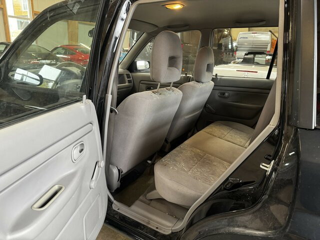 MAZDA Demio 1.4i Sportive 2. Hand Mazda-Scheckheft... - Car: picture 3 MAZDA Demio 1.4i Sportive 2. Hand Mazda-Scheckheft... - Car: picture 3