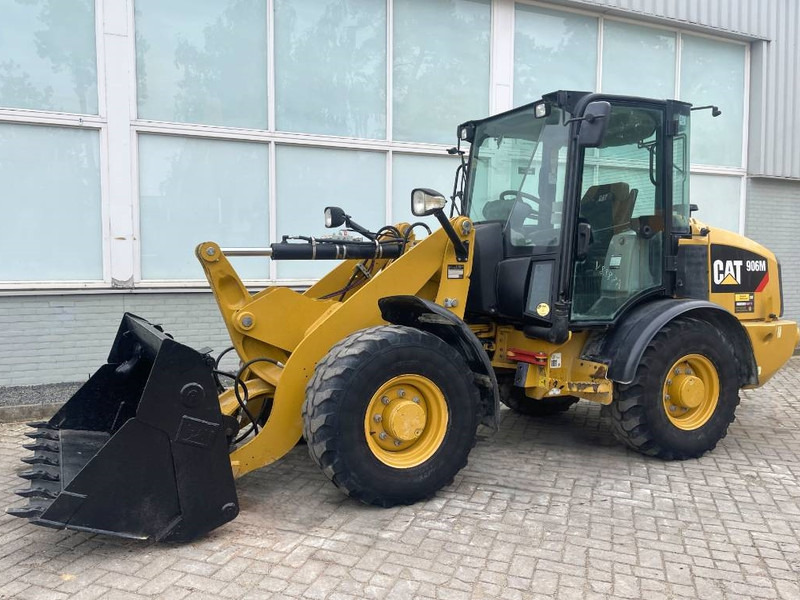 Cat 906 M    2018 - Wheel loader: picture 2 Cat 906 M    2018 - Wheel loader: picture 2