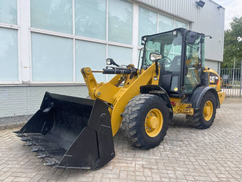 Cat 906 M    2018 - Wheel loader: picture 1 Cat 906 M    2018 - Wheel loader: picture 1