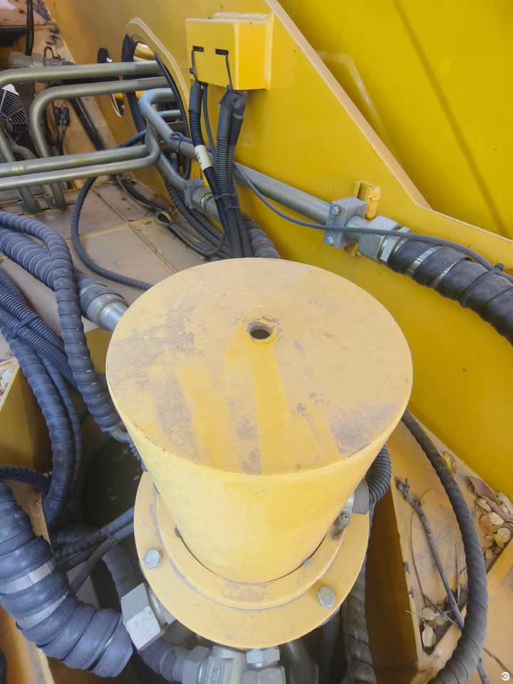 XCMG XCT30_Y 30ton truck crane hydraulic system lift machine price - Construction machinery: picture 3 XCMG XCT30_Y 30ton truck crane hydraulic system lift machine price - Construction machinery: picture 3