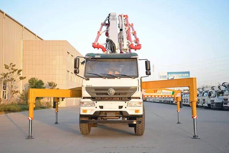 XCMG Factory HB37V Used 37m Concrete Pump Truck - Concrete pump truck: picture 5 XCMG Factory HB37V Used 37m Concrete Pump Truck - Concrete pump truck: picture 5