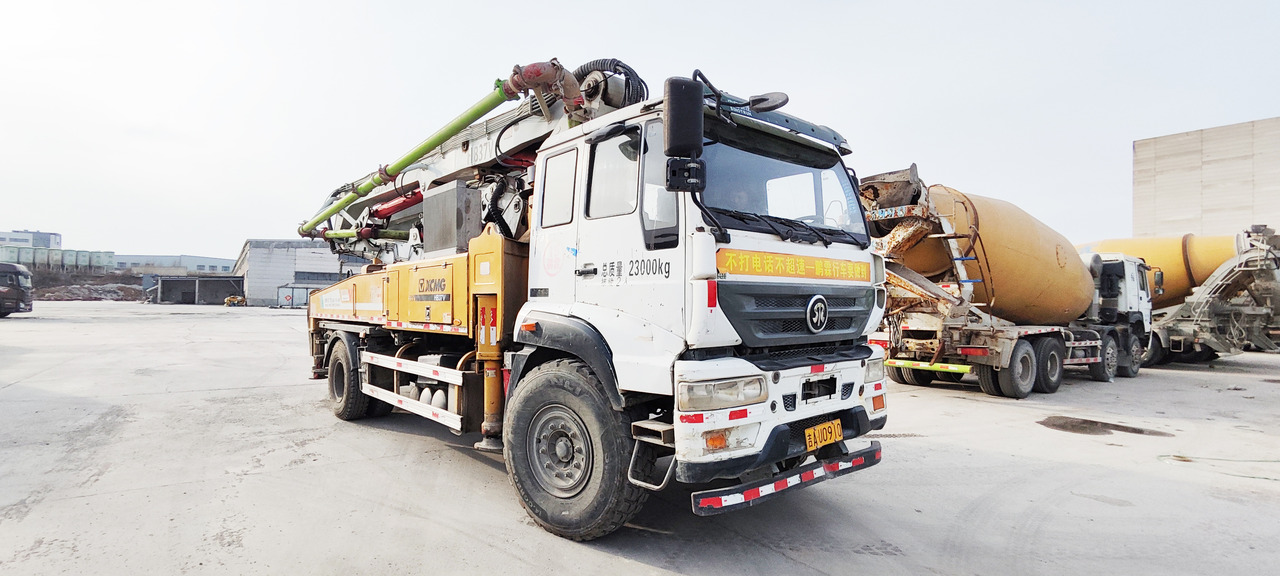 XCMG Official Used Concrete Pump Truck HB37V 37 Meters Cement Pump Machine Price For Sale - Concrete pump truck: picture 2 XCMG Official Used Concrete Pump Truck HB37V 37 Meters Cement Pump Machine Price For Sale - Concrete pump truck: picture 2