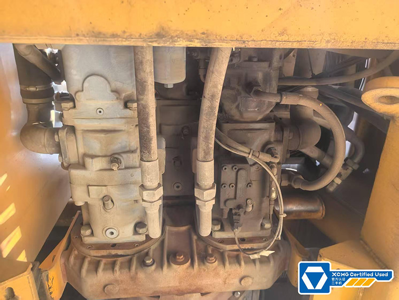 XCMG XGC500 500ton used hydraulic lift machine price - Crawler crane: picture 4 XCMG XGC500 500ton used hydraulic lift machine price - Crawler crane: picture 4