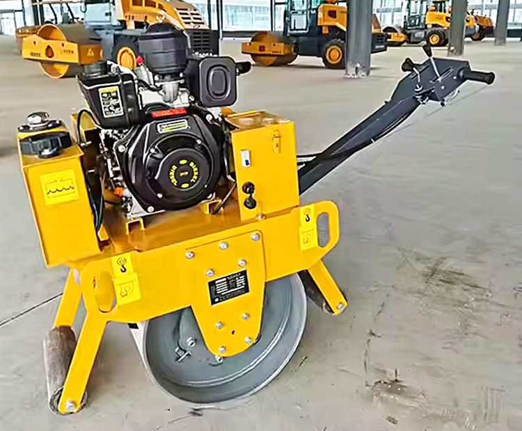 XCMG XMR030 small mini light single drum vibratory road roller - Mini roller: picture 3 XCMG XMR030 small mini light single drum vibratory road roller - Mini roller: picture 3