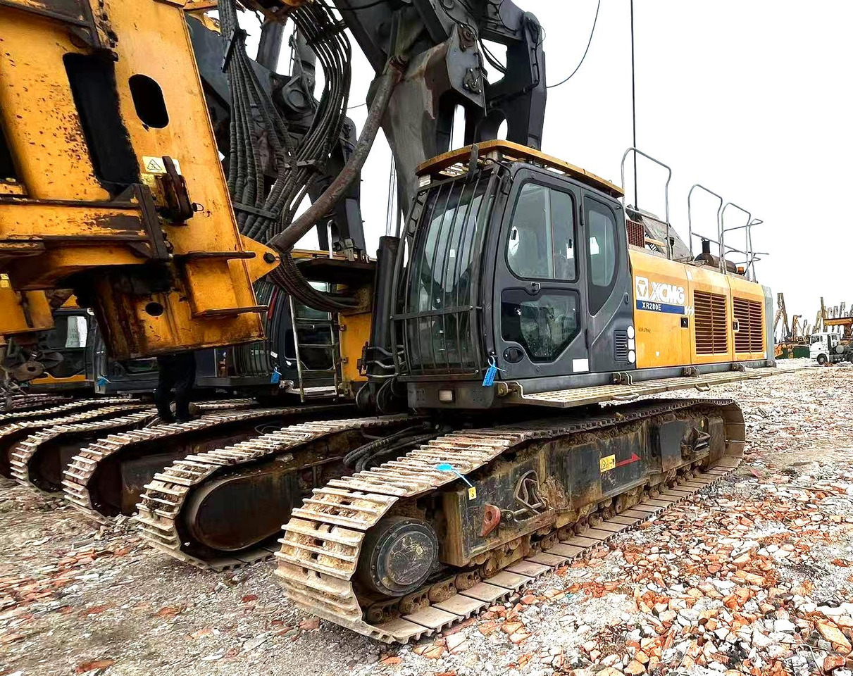 XCMG XR240E second hand rotary drilling rig pile machine price - Drilling rig: picture 5 XCMG XR240E second hand rotary drilling rig pile machine price - Drilling rig: picture 5