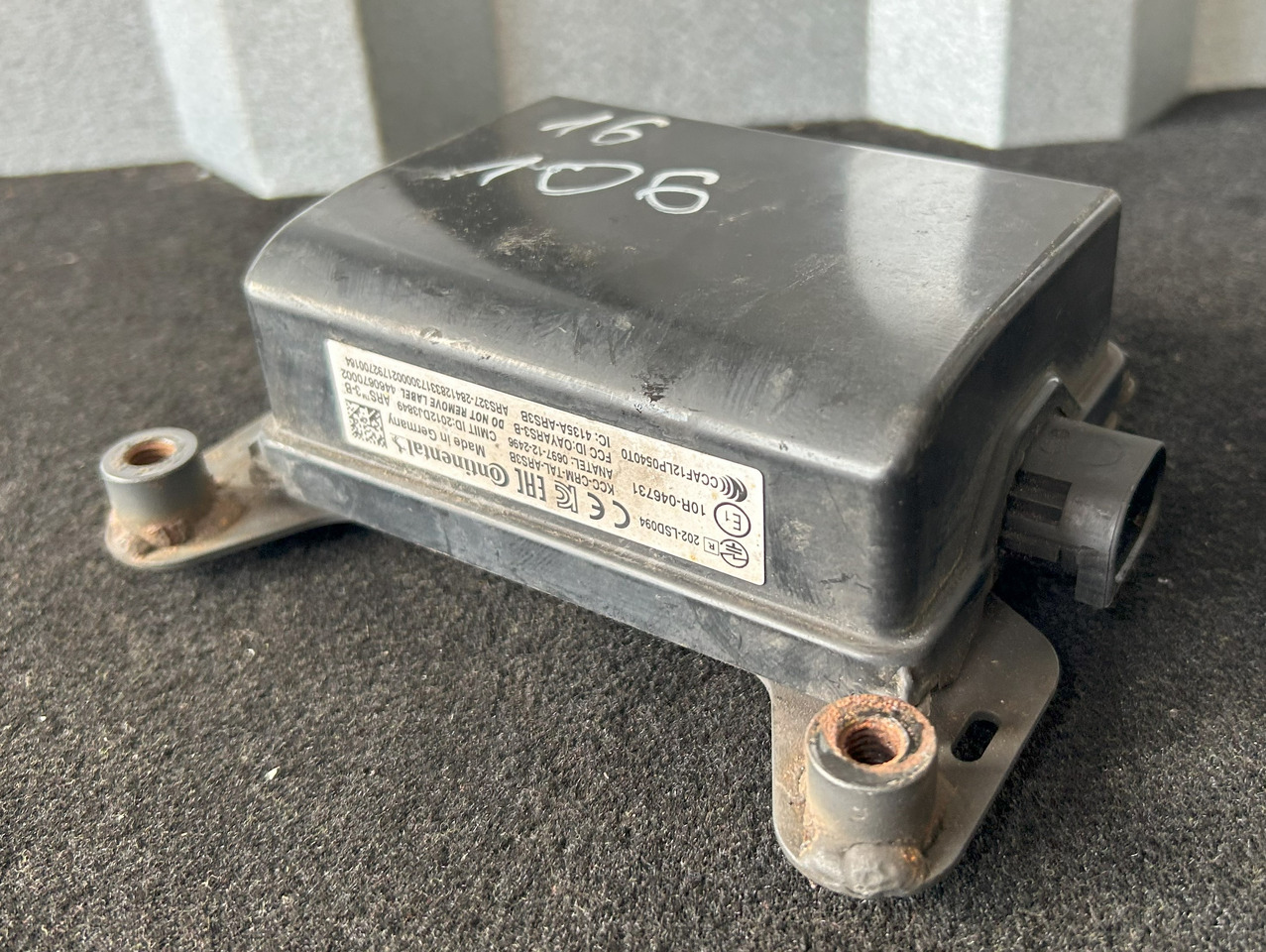 DAF RADAR AKTYWNY ACC2 AEBS DAF XF 106 480 - Electrical system for Truck: picture 3 DAF RADAR AKTYWNY ACC2 AEBS DAF XF 106 480 - Electrical system for Truck: picture 3