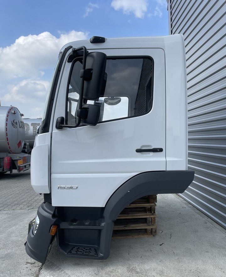 FRONT BUMPER COMPLETE EXTRA COST 800EU Mercedes-Benz ATEGO S-cab ClassicSpace, 2.30 m 2023 Mercedes-Benz ATEGO truck - Cab for Truck: picture 5 FRONT BUMPER COMPLETE EXTRA COST 800EU Mercedes-Benz ATEGO S-cab ClassicSpace, 2.30 m 2023 Mercedes-Benz ATEGO truck - Cab for Truck: picture 5