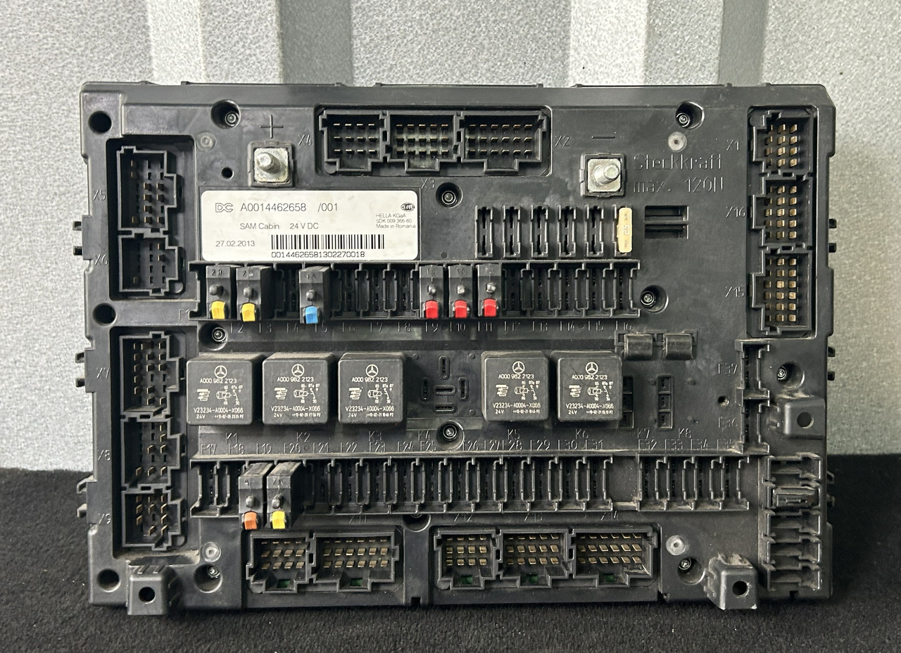 MERCEDES ACTROS MP4 A FUSE MODULE SAM - Fuse: picture 1 MERCEDES ACTROS MP4 A FUSE MODULE SAM - Fuse: picture 1