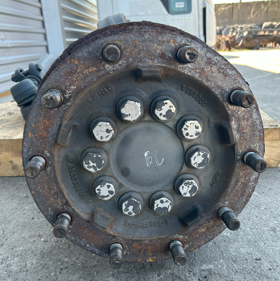 MERCEDES ACTROS MP4 AXLE + HUBS FRONT - Front axle for Truck: picture 4 MERCEDES ACTROS MP4 AXLE + HUBS FRONT - Front axle for Truck: picture 4