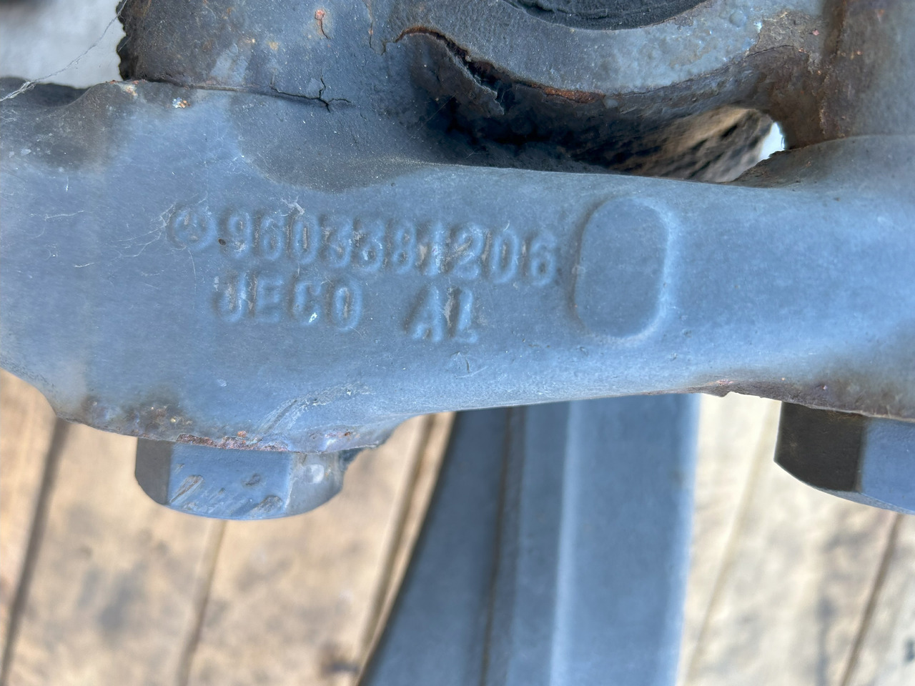 Front axle for Truck MERCEDES ACTROS MP4   AXLE + HUBS FRONT: picture 12