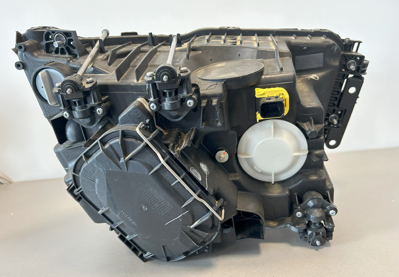 MERCEDES-BENZ brand new original OEM Mercedes-Benz headlight LEFT BI-XENON MP4, MP5 - Headlight: picture 3 MERCEDES-BENZ brand new original OEM Mercedes-Benz headlight LEFT BI-XENON MP4, MP5 - Headlight: picture 3