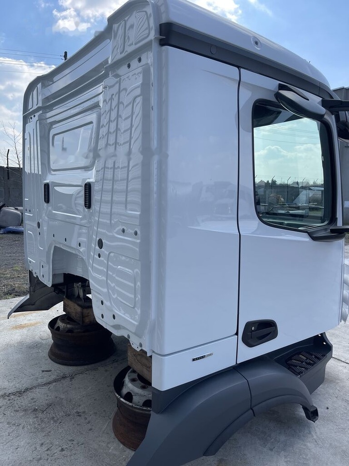 Cab for Truck Mercedes-Benz ACTROS ANTOS AROCS Fahrerhaus Cabine 170mm truck: picture 7 Cab for Truck Mercedes-Benz ACTROS ANTOS AROCS Fahrerhaus Cabine 170mm truck: picture 7
