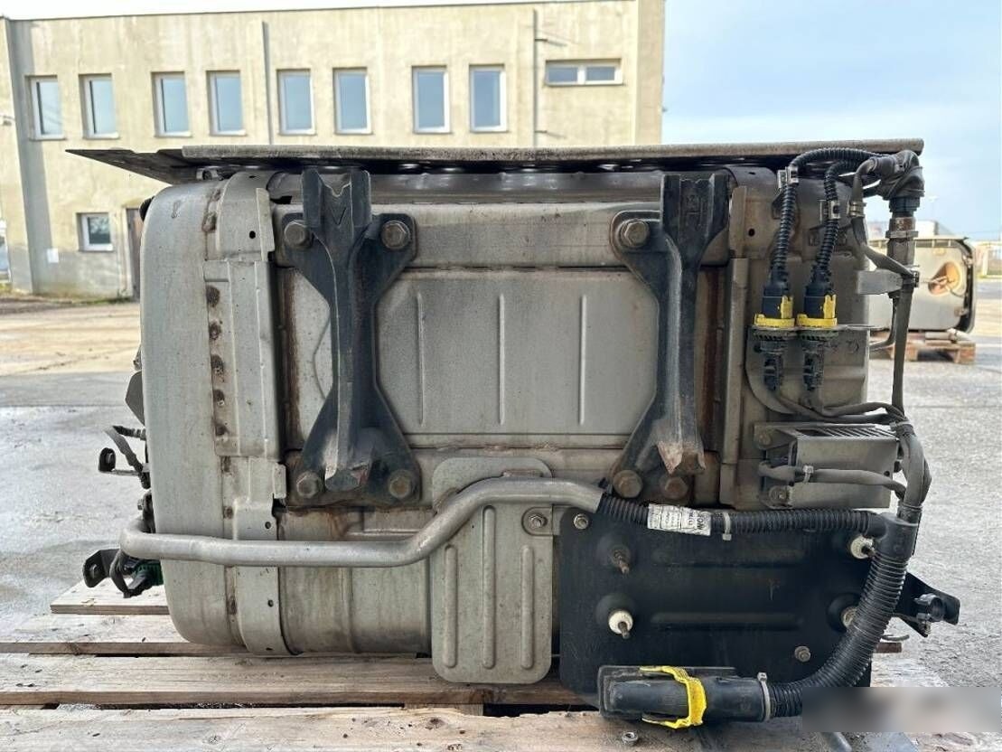 Mercedes-Benz ACTROS MP4 A0084902212   truck - Catalytic converter for Truck: picture 2 Mercedes-Benz ACTROS MP4 A0084902212   truck - Catalytic converter for Truck: picture 2