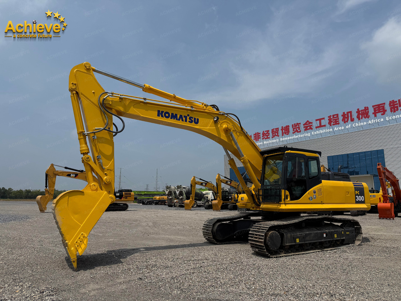 Komatsu hydraulic excavator PC300-8M0 187 /1950KW/rpm 1.4-2.0m³  32000kg Remanufactured【ACHIEVE】 TOP CONDITION!!! - Crawler excavator: picture 3 Komatsu hydraulic excavator PC300-8M0 187 /1950KW/rpm 1.4-2.0m³  32000kg Remanufactured【ACHIEVE】 TOP CONDITION!!! - Crawler excavator: picture 3