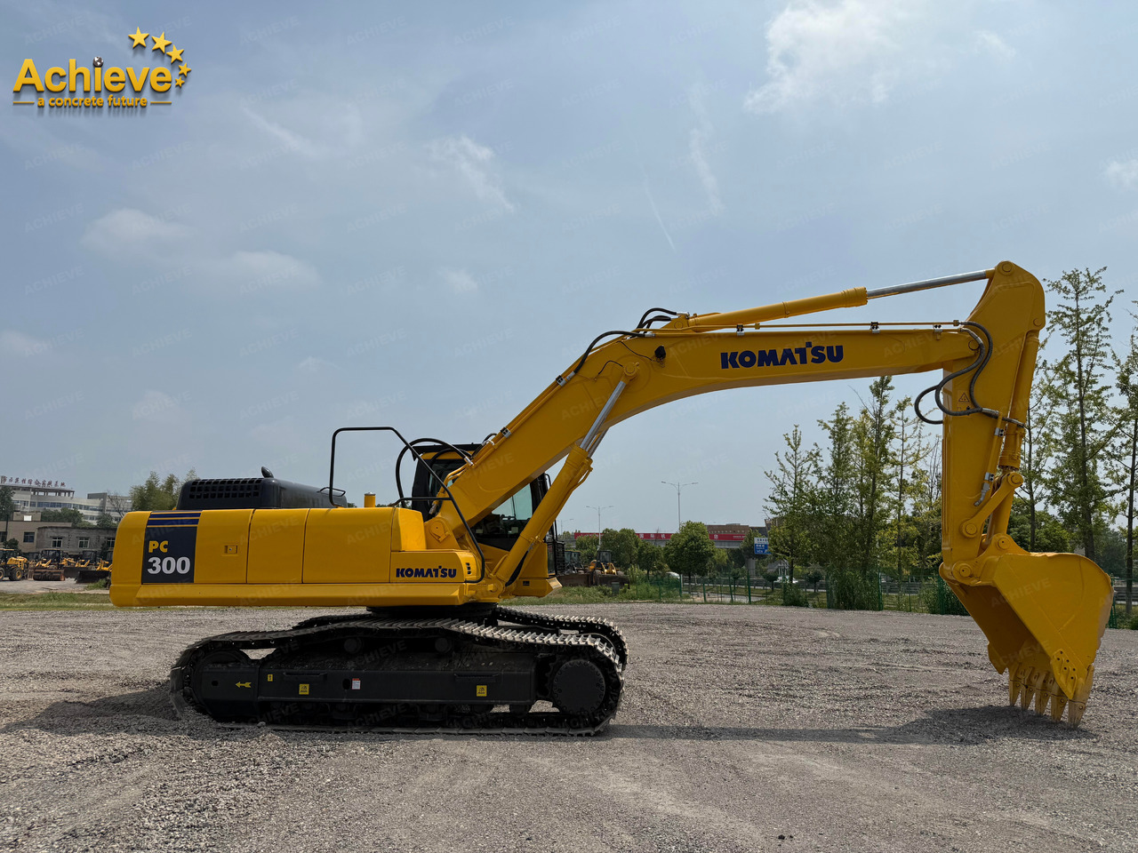 Komatsu hydraulic excavator PC300-8M0 187 /1950KW/rpm 1.4-2.0m³  32000kg Remanufactured【ACHIEVE】 TOP CONDITION!!! - Crawler excavator: picture 5 Komatsu hydraulic excavator PC300-8M0 187 /1950KW/rpm 1.4-2.0m³  32000kg Remanufactured【ACHIEVE】 TOP CONDITION!!! - Crawler excavator: picture 5