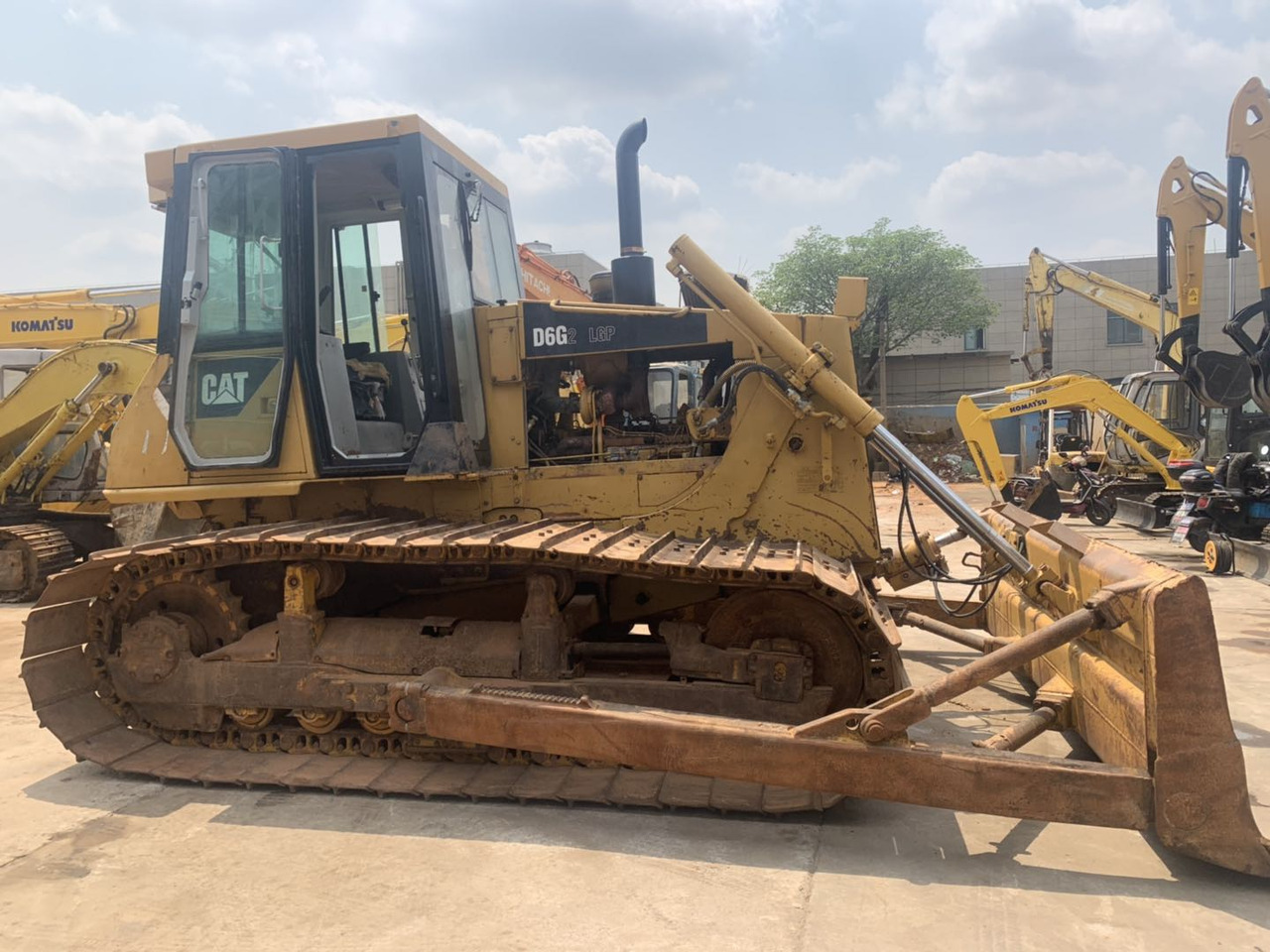 Caterpillar Bulldozer CAT D7G, D7G LGP Original Color - Bulldozer: picture 2 Caterpillar Bulldozer CAT D7G, D7G LGP Original Color - Bulldozer: picture 2