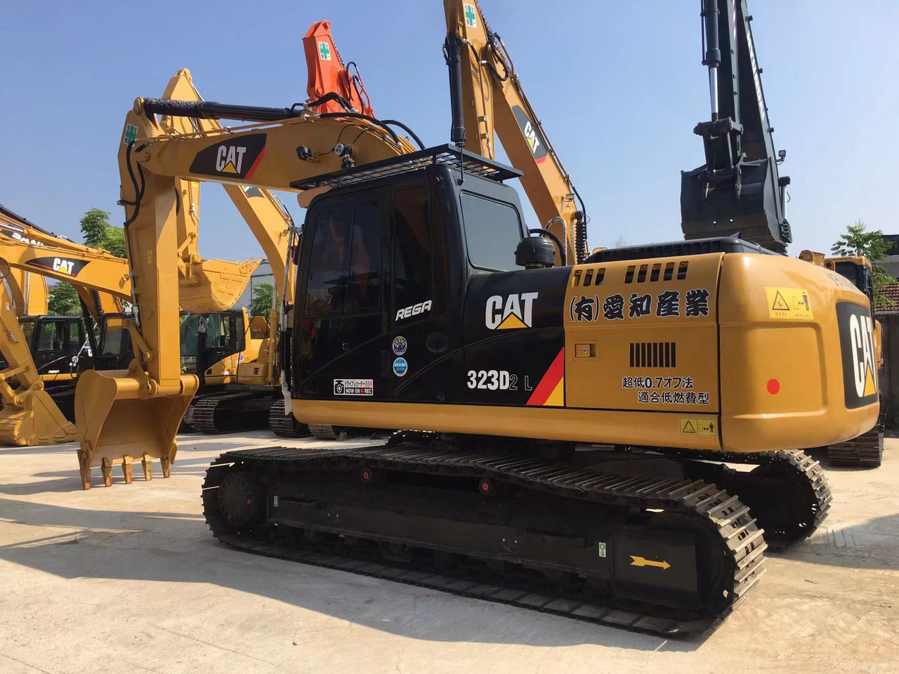 Caterpillar Caterpillar Excavator CAT 323D2L for Sale 118 kW (158 HP) C7.1 Engine, 1.19 m³ Bucket & 23,300 kg Operating Weight - Crawler excavator: picture 1 Caterpillar Caterpillar Excavator CAT 323D2L for Sale 118 kW (158 HP) C7.1 Engine, 1.19 m³ Bucket & 23,300 kg Operating Weight - Crawler excavator: picture 1