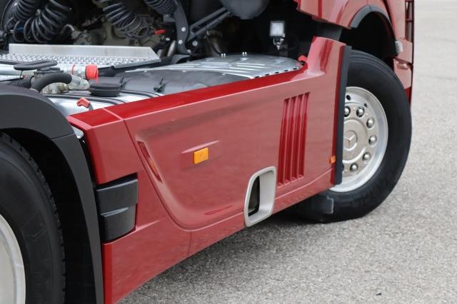 Mercedes-Benz Actros 1851 LS - Tractor unit: picture 5 Mercedes-Benz Actros 1851 LS - Tractor unit: picture 5