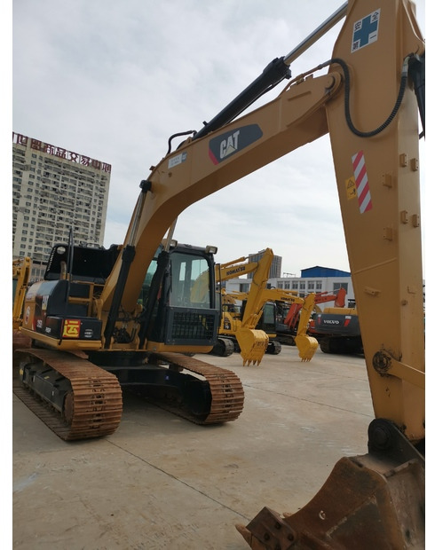 Crawler excavator 2018 Caterpillar 315D: picture 16