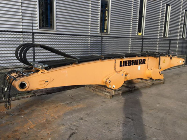 Liebherr Industrial Boom 7,6 M - Attachment: picture 1 Liebherr Industrial Boom 7,6 M - Attachment: picture 1
