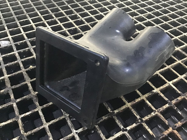 Liebherr Air Duct - A/C part: picture 5 Liebherr Air Duct - A/C part: picture 5
