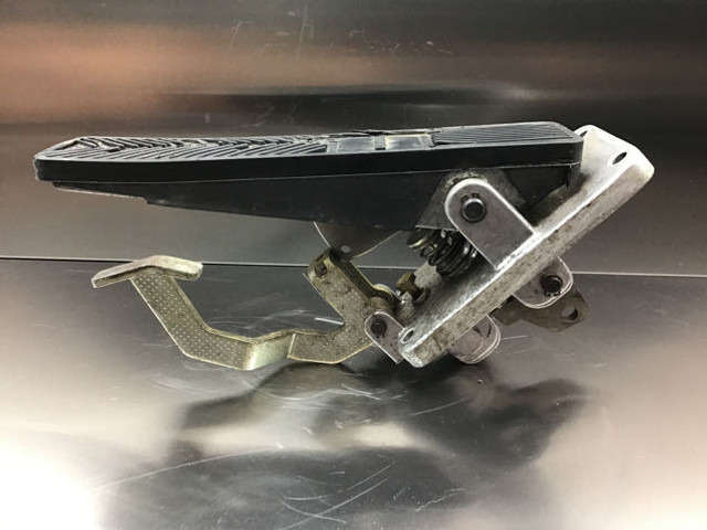 Pedal Liebherr Brake Pedal: picture 6 Pedal Liebherr Brake Pedal: picture 6