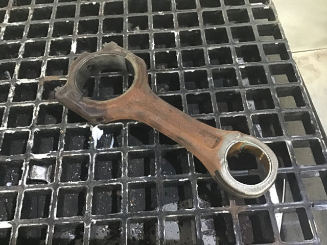 Liebherr Conrod - Engine and parts: picture 5 Liebherr Conrod - Engine and parts: picture 5