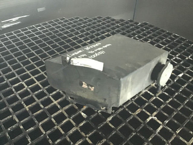 Liebherr Equalizing Reservoir - Expansion tank: picture 3 Liebherr Equalizing Reservoir - Expansion tank: picture 3