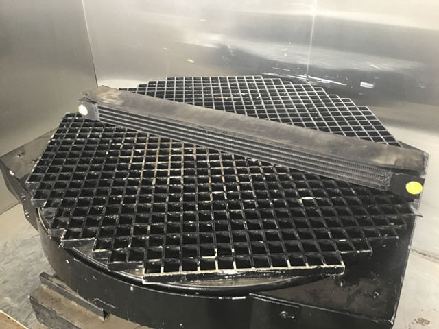 Liebherr Fuelcooler - Oil cooler: picture 2 Liebherr Fuelcooler - Oil cooler: picture 2