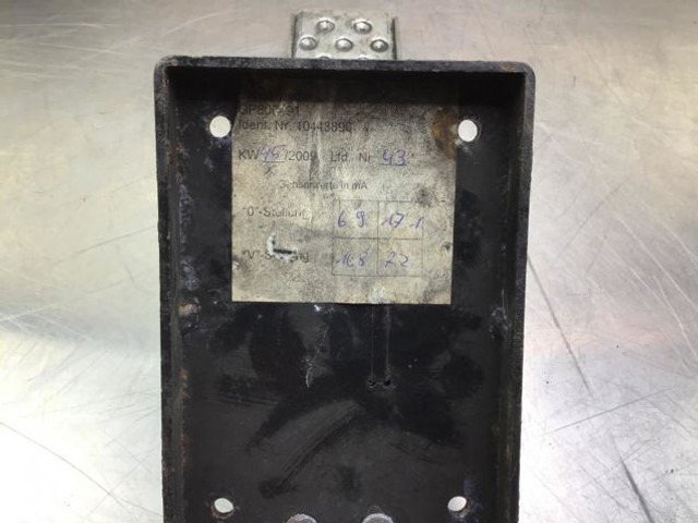 Liebherr Pedal - Pedal: picture 2 Liebherr Pedal - Pedal: picture 2