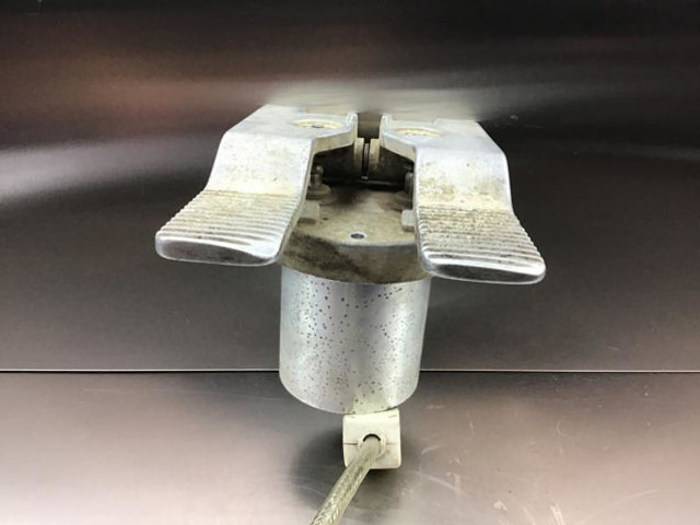 Liebherr Pilot Control Unit - Pedal: picture 1 Liebherr Pilot Control Unit - Pedal: picture 1