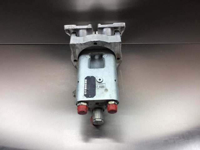 Liebherr Pilot Control Unit - Pedal: picture 2 Liebherr Pilot Control Unit - Pedal: picture 2