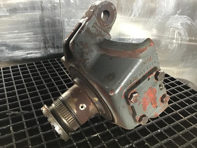 Liebherr Steering House Left - Steering knuckle: picture 1 Liebherr Steering House Left - Steering knuckle: picture 1