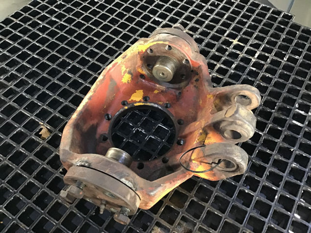 Liebherr Steering House Right - Steering knuckle: picture 1 Liebherr Steering House Right - Steering knuckle: picture 1
