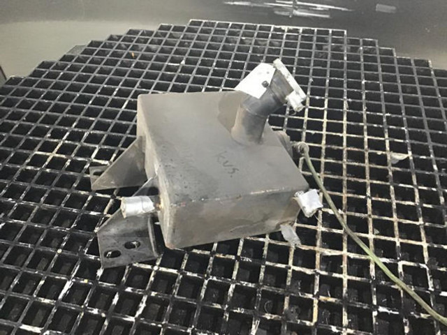 Spare parts Liebherr Equalizing Reservoir: picture 9