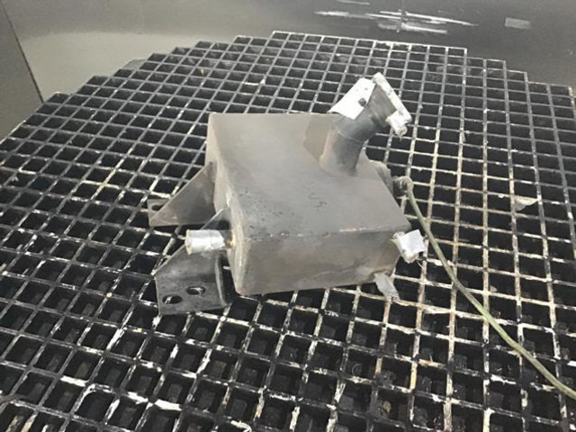Spare parts Liebherr Equalizing Reservoir: picture 11