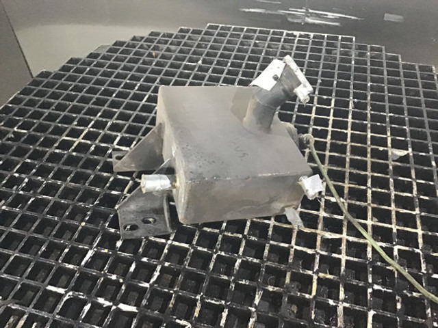 Spare parts Liebherr Equalizing Reservoir: picture 7