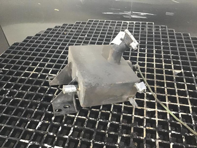 Spare parts Liebherr Equalizing Reservoir: picture 10