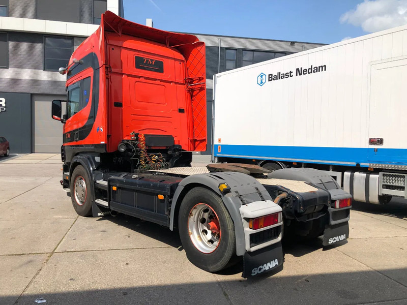 Scania R124-420 / Manual / Euro 3 - Tractor unit: picture 4 Scania R124-420 / Manual / Euro 3 - Tractor unit: picture 4