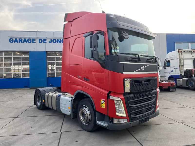 Volvo FH 13.420 / Globetrotter / 2x Tank / Euro 6 - Tractor unit: picture 3 Volvo FH 13.420 / Globetrotter / 2x Tank / Euro 6 - Tractor unit: picture 3