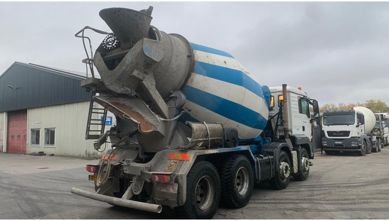 MAN TGS 35.360  Liebherr + 9M3 - Concrete mixer truck: picture 4 MAN TGS 35.360  Liebherr + 9M3 - Concrete mixer truck: picture 4