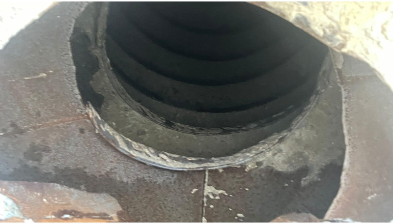 Concrete mixer truck Renault PREMIUM LANDER 430 DXI: picture 9