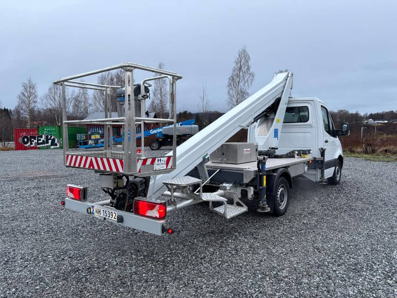 Mercedes-Benz Dino 230VTH - Truck mounted aerial platform: picture 4 Mercedes-Benz Dino 230VTH - Truck mounted aerial platform: picture 4
