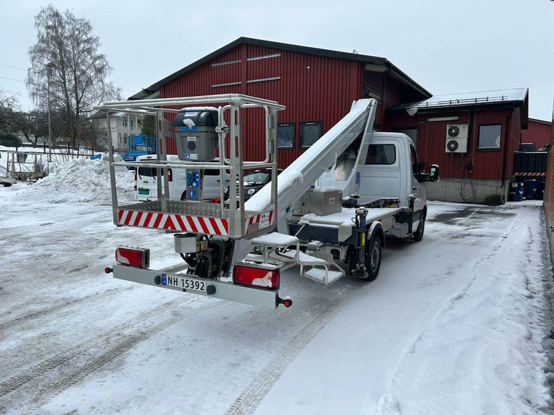 Mercedes-Benz Dino 230VTH - Truck mounted aerial platform: picture 4 Mercedes-Benz Dino 230VTH - Truck mounted aerial platform: picture 4