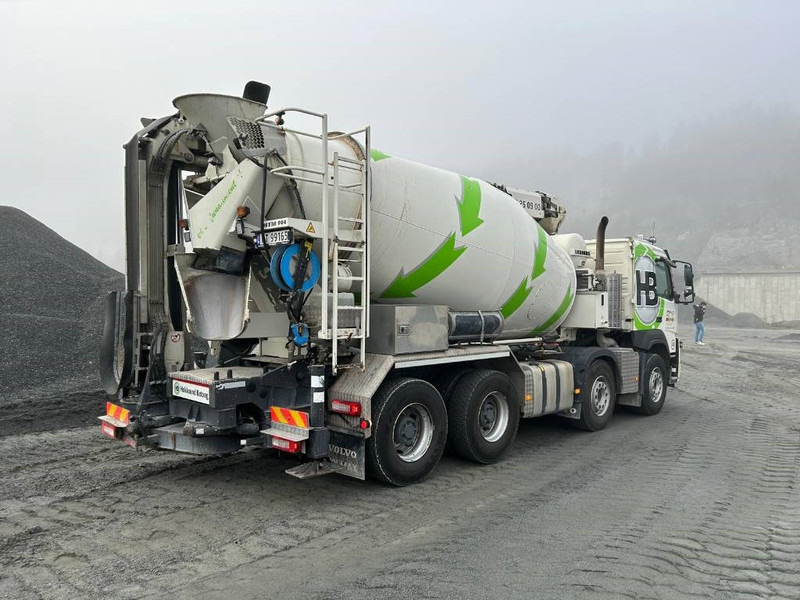 Volvo FMX 540 - Concrete mixer truck: picture 3 Volvo FMX 540 - Concrete mixer truck: picture 3